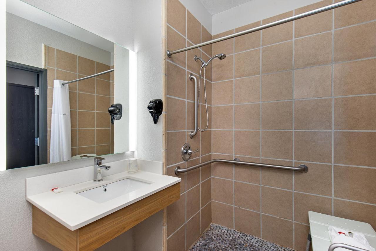 Microtel Inn & Suites By Wyndham Manchester - Newly Renovated Dış mekan fotoğraf