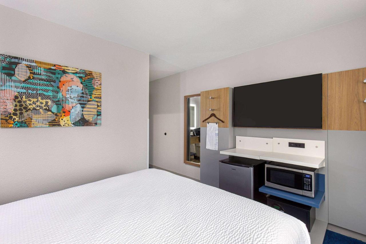 Microtel Inn & Suites By Wyndham Manchester - Newly Renovated Dış mekan fotoğraf